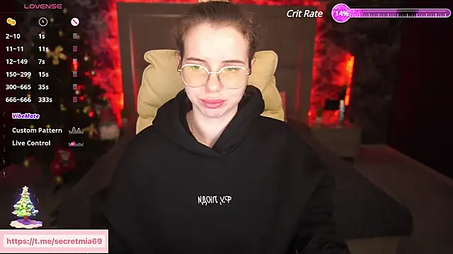 Snapshot of SecretDesireMe chatting on December 23, 2024, 7:06 am SecretDesireMe online show from December 23, 2024, 7:06 am