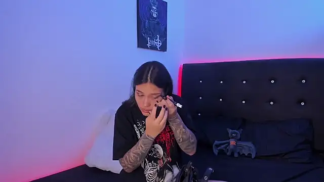 Snapshot of sweett_dirty chatting on April 16, 2026, 12:17 pm sweett dirty online show from April 16, 2026, 12:17 pm