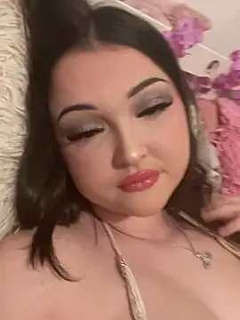 Snapshot of chunliklk chatting on December 6, 2024, 11:03 pm chunliklk online show from December 6, 2024, 11:03 pm