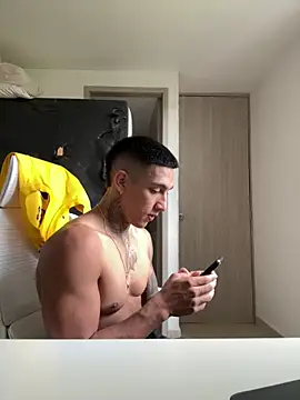 Snapshot of sendfer chatting on September 19, 2025, 8:09 pm sendfer online show from September 19, 2025, 8:09 pm