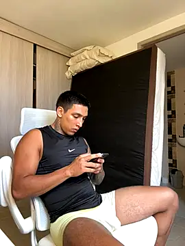 Snapshot of sendfer chatting on November 8, 2025, 9:13 pm sendfer online show from November 8, 2025, 9:13 pm