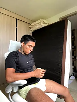 Snapshot of sendfer chatting on November 13, 2025, 8:30 pm sendfer online show from November 13, 2025, 8:30 pm