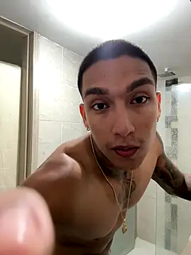 Snapshot of sendfer chatting on November 20, 2025, 9:47 pm sendfer online show from November 20, 2025, 9:47 pm