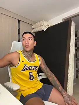 Snapshot of sendfer chatting on December 2, 2025, 1:00 am sendfer online show from December 2, 2025, 1:00 am