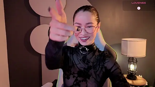 Snapshot of rosse_98_ chatting on June 8, 2026, 2:50 pm rosse 98 online show from June 8, 2026, 2:50 pm