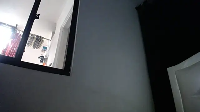 milk azahara online show from September 13, 2025, 3:34 pm