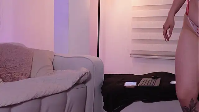 lilith gray9 online show from February 26, 2026, 5:28 am