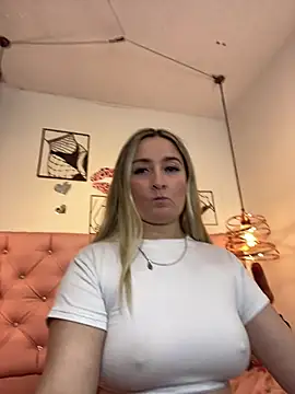 antonella87 online show from December 2, 2025, 9:32 pm