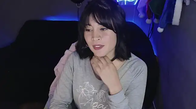 Snapshot of isis_diosa chatting on December 7, 2024, 1:58 am isis diosa online show from December 7, 2024, 1:58 am