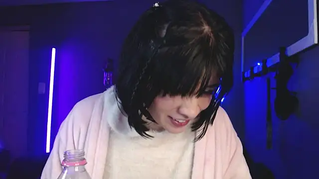 Snapshot of isis_diosa chatting on February 4, 2025, 2:39 am isis diosa online show from February 4, 2025, 2:39 am