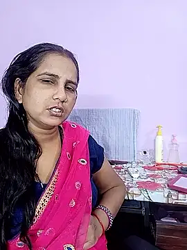 Snapshot of reemacouple007 chatting on April 17, 2026, 4:26 am reemacouple007 online show from April 17, 2026, 4:26 am