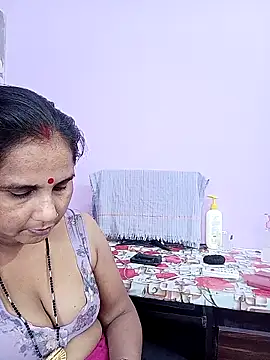 Snapshot of reemacouple007 chatting on April 29, 2026, 6:06 am reemacouple007 online show from April 29, 2026, 6:06 am