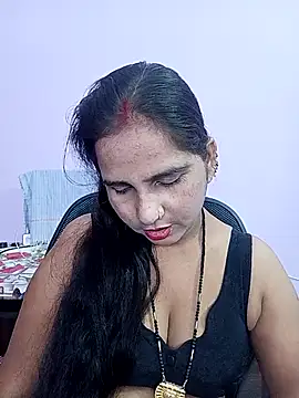 Snapshot of reemacouple007 chatting on April 29, 2026, 5:52 pm reemacouple007 online show from April 29, 2026, 5:52 pm