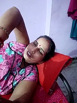 Snapshot of reemacouple007 chatting on May 9, 2026, 4:34 pm reemacouple007 online show from May 9, 2026, 4:34 pm