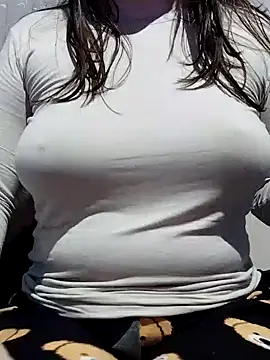 Snapshot of Elaa_Su chatting on December 2, 2024, 2:09 am Elaa Su online show from December 2, 2024, 2:09 am