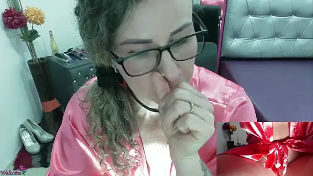 Snapshot of ViickySexy chatting on January 31, 2025, 10:52 pm ViickySexy online show from January 31, 2025, 10:52 pm