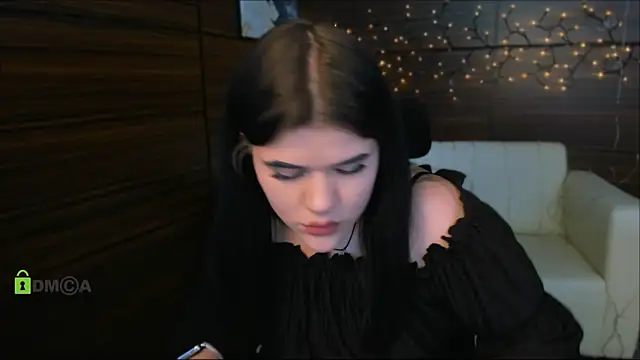 Snapshot of dilara_best chatting on February 10, 2025, 1:44 pm dilara best online show from February 10, 2025, 1:44 pm