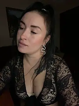 Roxana Bell online show from October 24, 2025, 7:10 pm