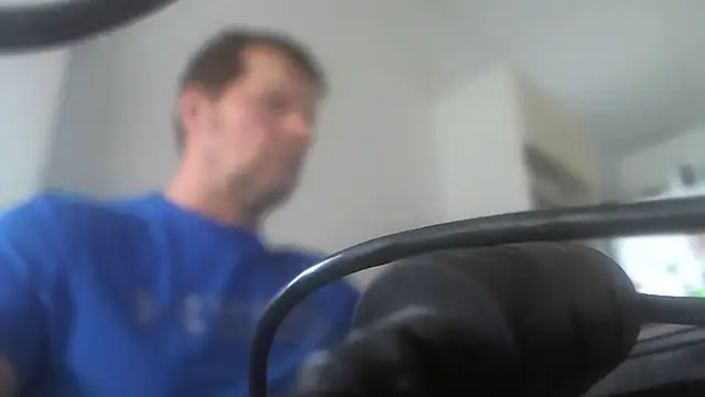 itsme61 online show from March 5, 2026, 3:52 pm