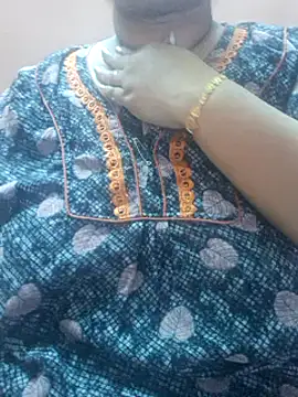 Ravina patil1 online show from March 5, 2025, 9:48 pm