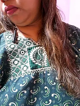 Ravina patil1 online show from September 19, 2025, 10:49 am