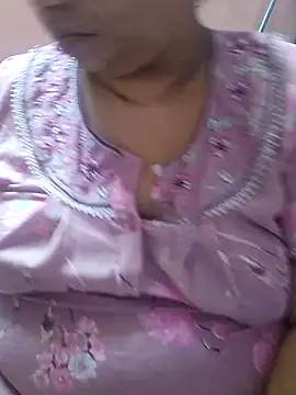 Ravina patil1 online show from September 25, 2025, 9:24 am