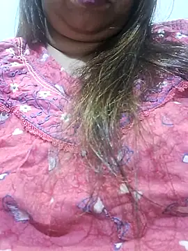 Ravina patil1 online show from November 19, 2025, 10:10 pm