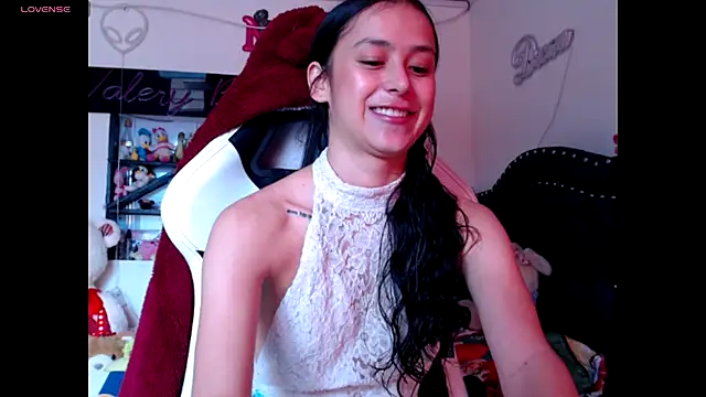 Snapshot of ValeryBaker_ chatting on November 5, 2025, 6:52 pm ValeryBaker online show from November 5, 2025, 6:52 pm