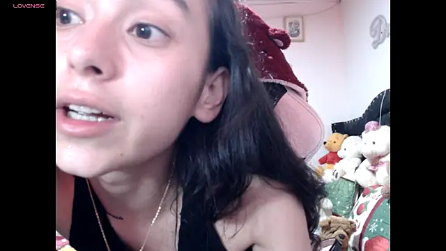 Snapshot of ValeryBaker_ chatting on November 7, 2025, 9:48 pm ValeryBaker online show from November 7, 2025, 9:48 pm