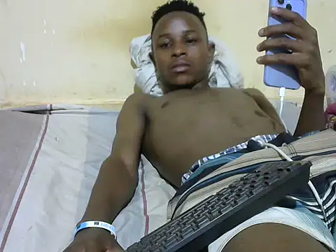 swthairydic online show from November 4, 2025, 8:52 pm