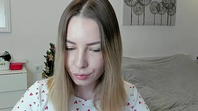 Snapshot of Mia_shy1 chatting on January 6, 2025, 7:09 am Mia shy1 online show from January 6, 2025, 7:09 am