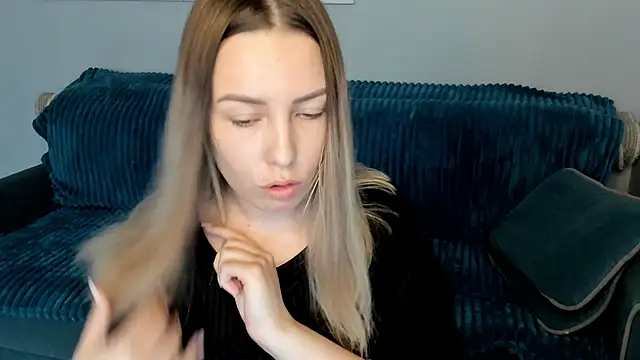 Snapshot of Mia_shy1 chatting on January 24, 2025, 10:53 am Mia shy1 online show from January 24, 2025, 10:53 am