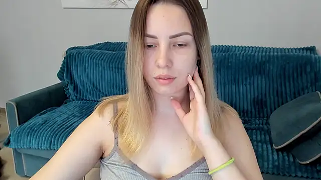 Snapshot of Mia_shy1 chatting on February 4, 2025, 7:18 am Mia shy1 online show from February 4, 2025, 7:18 am