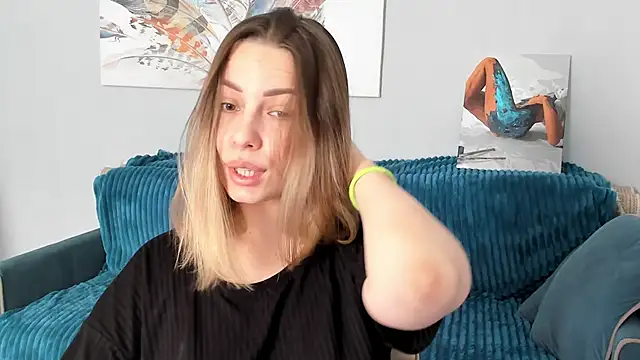 Snapshot of Mia_shy1 chatting on March 4, 2025, 6:58 am Mia shy1 online show from March 4, 2025, 6:58 am