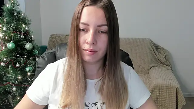 Snapshot of Mia_shy1 chatting on December 16, 2025, 6:51 am Mia shy1 online show from December 16, 2025, 6:51 am