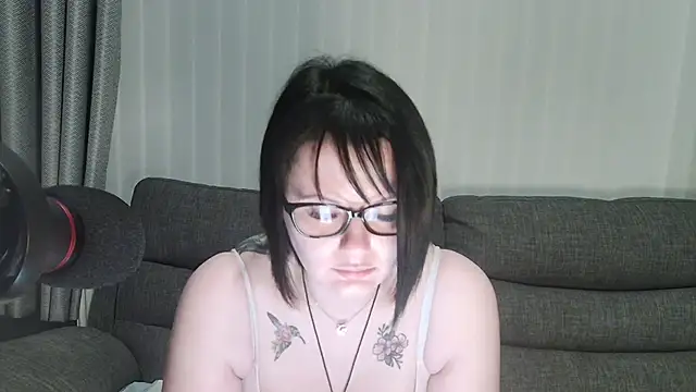 Snapshot of SquirtingIrishShannon chatting on December 4, 2024, 9:35 pm SquirtingIrishShannon online show from December 4, 2024, 9:35 pm