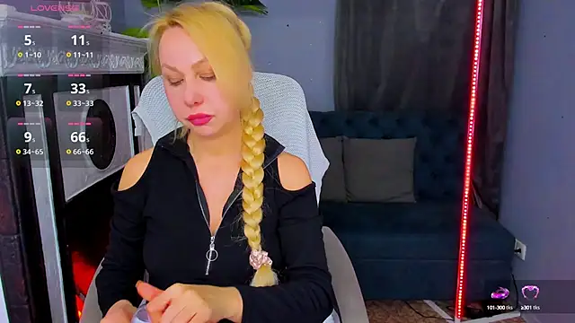 Snapshot of Anny_Jey_ chatting on February 20, 2025, 6:35 pm Anny Jey online show from February 20, 2025, 6:35 pm