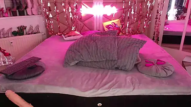 Snapshot of bonnievonclyde chatting on February 26, 2025, 7:16 pm bonnievonclyde online show from February 26, 2025, 7:16 pm