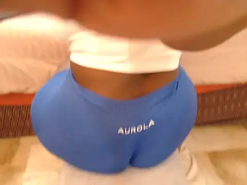 SALTRYHIPS29x online show from June 18, 2026, 11:25 am
