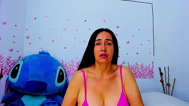 Snapshot of HorniestMilf chatting on July 16, 2026, 11:11 pm HorniestMilf online show from July 16, 2026, 11:11 pm