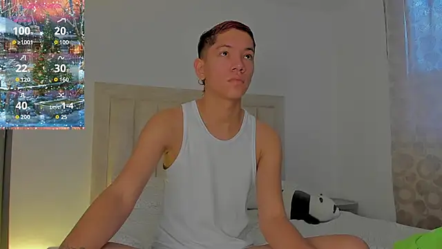 JulianRose 1 online show from December 15, 2025, 11:36 am