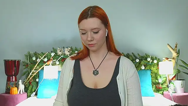 Snapshot of MileyMiller chatting on December 16, 2024, 2:38 pm MileyMiller online show from December 16, 2024, 2:38 pm