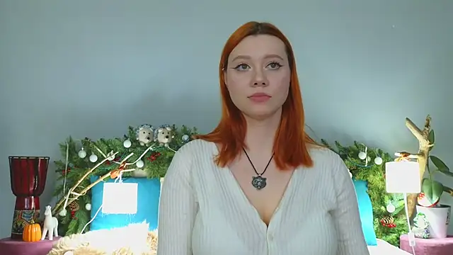 Snapshot of MileyMiller chatting on December 17, 2024, 12:00 pm MileyMiller online show from December 17, 2024, 12:00 pm