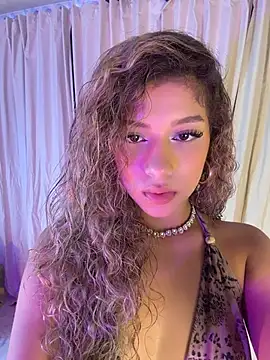Melina-Smith online show from July 4, 2026, 11:44 pm