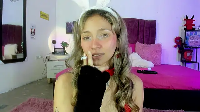 alisson zafiro  online show from January 21, 2025, 12:18 pm