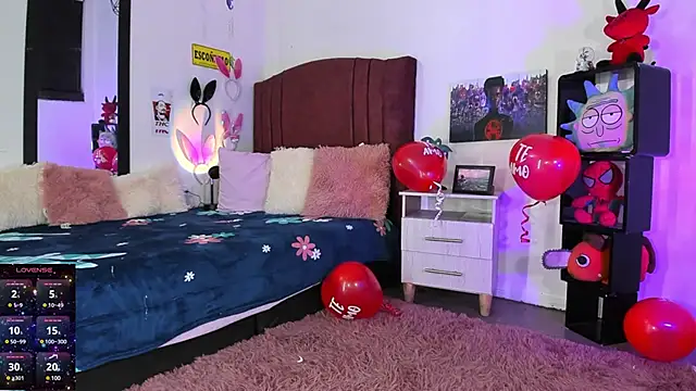 alisson zafiro  online show from February 14, 2025, 6:12 am