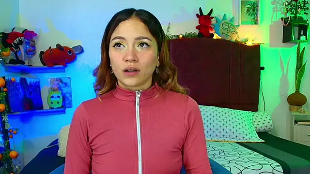 alisson zafiro  online show from February 28, 2026, 12:11 am