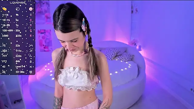 Lil Amelie online show from January 25, 2025, 2:14 pm