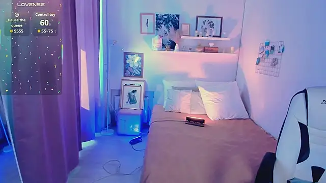 Lil Amelie online show from July 9, 2026, 7:56 am
