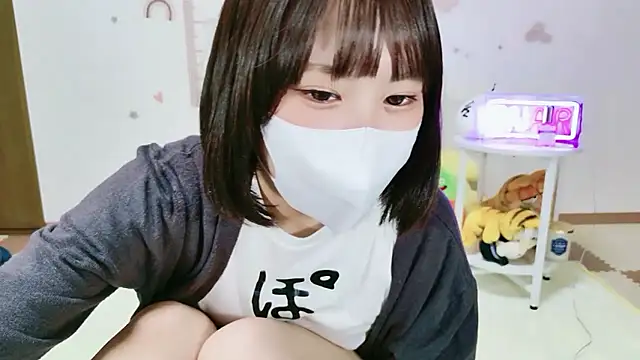 Snapshot of _Iroha_99 chatting on April 20, 2026, 2:31 pm Iroha 99 online show from April 20, 2026, 2:31 pm